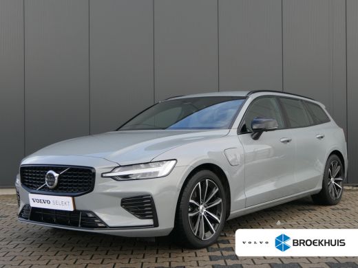 Volvo  V60 T6 Plug-in hybrid AWD Plus Dark | Trekhaak | Harman/Kardon | Verwarmbare Stoelen / Stuurwiel | 36...