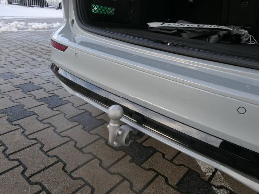 Volvo  V60 T6 Plug-in hybrid AWD Plus Dark | Trekhaak | Harman/Kardon | Verwarmbare Stoelen / Stuurwiel | 36... ActivLease financial lease