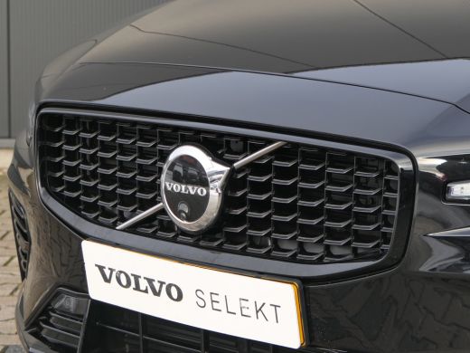 Volvo  V60 T6 Plug-in hybrid AWD Plus Dark | Trekhaak | Harman/Kardon | Verwarmbare Stoelen / Stuurwiel | 36... ActivLease financial lease