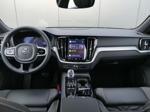 Volvo  V60 T6 Plug-in hybrid AWD Plus Dark | Trekhaak | Harman/Kardon | Verwarmbare Stoelen / Stuurwiel | 36... ActivLease financial lease