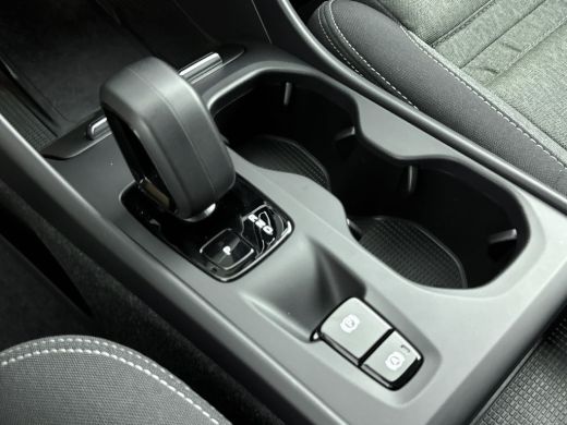 Volvo  XC40 T4 Recharge Core Bright | PDC + Camera | Cruiscontrol | Elektrische Achterklep | Keyless Start -E... ActivLease financial lease