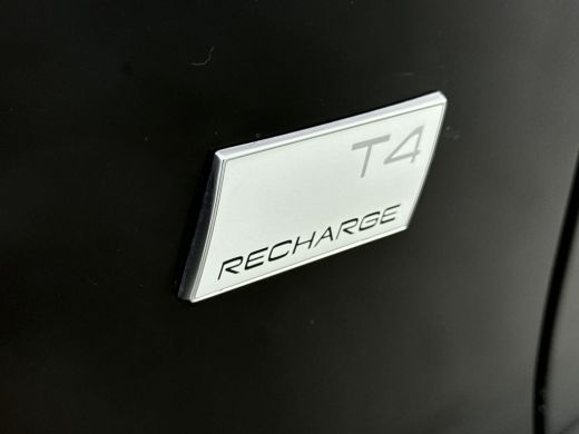 Volvo  XC40 T4 Recharge Core Bright | PDC + Camera | Cruiscontrol | Elektrische Achterklep | Keyless Start -E... ActivLease financial lease