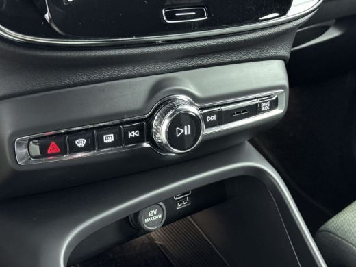 Volvo  XC40 T4 Recharge Core Bright | PDC + Camera | Cruiscontrol | Elektrische Achterklep | Keyless Start -E... ActivLease financial lease