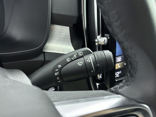 Volvo  XC40 T4 Recharge Core Bright | PDC + Camera | Cruiscontrol | Elektrische Achterklep | Keyless Start -E... ActivLease financial lease