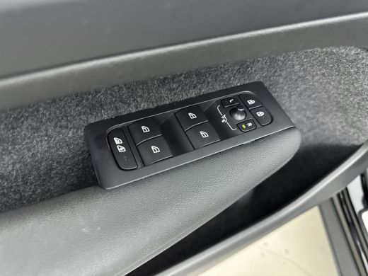 Volvo  XC40 T4 Recharge Core Bright | PDC + Camera | Cruiscontrol | Elektrische Achterklep | Keyless Start -E... ActivLease financial lease