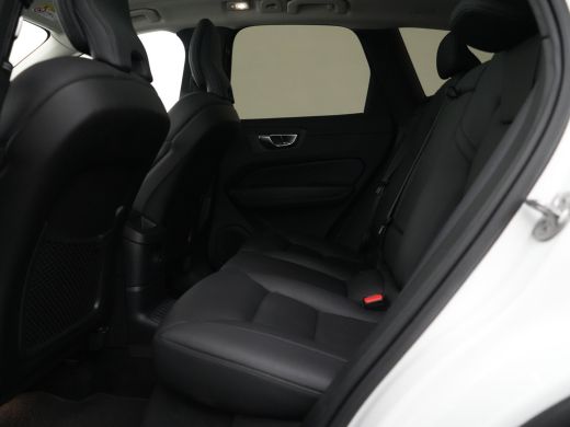 Volvo  XC60 2.0 T6 Plug-in hybrid AWD Plus Dark | Luchtvering | Panoramadak | Leder | Elek stoel | Camera ActivLease financial lease