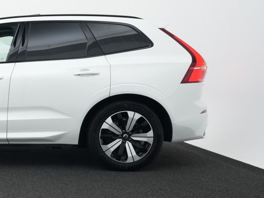 Volvo  XC60 2.0 T6 Plug-in hybrid AWD Plus Dark | Luchtvering | Panoramadak | Leder | Elek stoel | Camera ActivLease financial lease