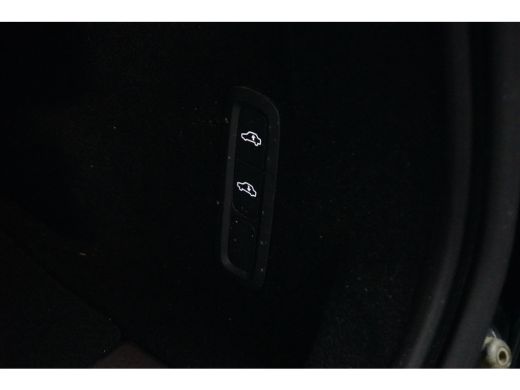 Volvo  XC60 2.0 T6 Plug-in hybrid AWD Ultimate Bright | Luchtvering | Panoramadak | Harman/Kardon | 360 Camer... ActivLease financial lease