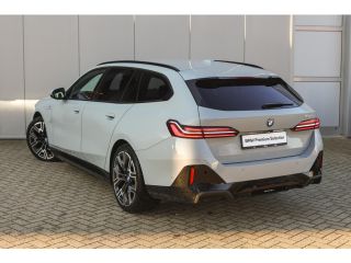 BMW 5 Serie Touring 530e M Sport Automaat / Trekhaak / Achteruitrijcamera / M Sportonderstel / Comfort Access...