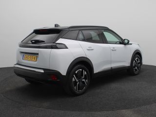 Peugeot e-2008 EV GT 54 kWh | 11 kW lader | Achteruitrijcamera | Airco (automatisch)