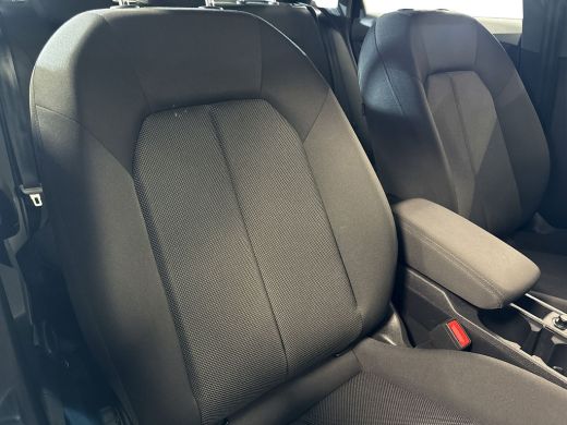 Audi A3 Sportback 30 115pk TFSI Pro Line Parkeersensoren achter | Cruise control | Licht & regensensor ActivLease financial lease