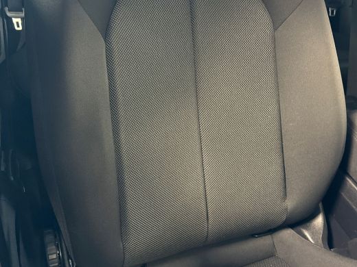 Audi A3 Sportback 30 115pk TFSI Pro Line Parkeersensoren achter | Cruise control | Licht & regensensor ActivLease financial lease