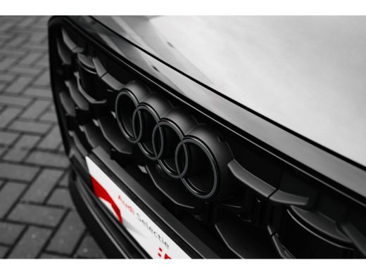 Audi Q8 60 TFSI e quattro Pro Line S Competition 462Pk | Trekhaak | Supersportstoelen incl. ventilatie & ... ActivLease financial lease
