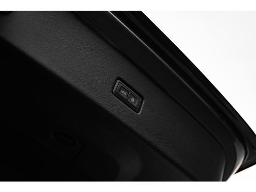 Audi Q8 60 TFSI e quattro Pro Line S Competition 462Pk | Trekhaak | Supersportstoelen incl. ventilatie & ... ActivLease financial lease