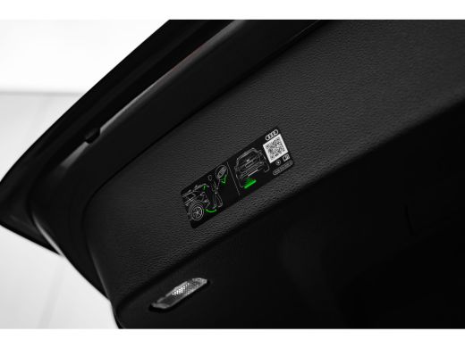 Audi Q8 60 TFSI e quattro Pro Line S Competition 462Pk | Trekhaak | Supersportstoelen incl. ventilatie & ... ActivLease financial lease