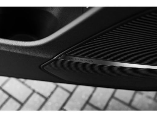 Audi Q8 60 TFSI e quattro Pro Line S Competition 462Pk | Trekhaak | Supersportstoelen incl. ventilatie & ... ActivLease financial lease