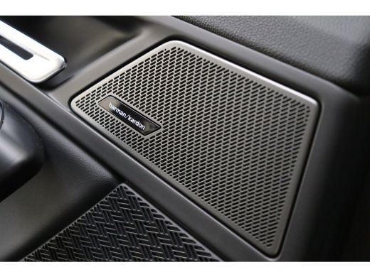 BMW iX2 eDrive20 M Sport / Panoramadak / Trekhaak / Sportstoelen / Achteruitrijcamera / M Adaptief onders... ActivLease financial lease