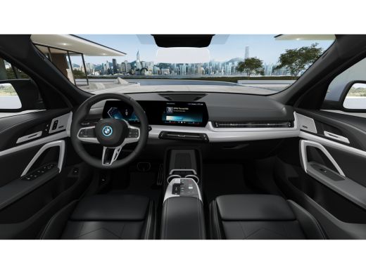 BMW iX2 eDrive20 M Sport / Panoramadak / Trekhaak / Sportstoelen / Achteruitrijcamera / M Adaptief onders... ActivLease financial lease