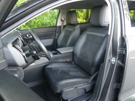 Citroën C5 Aircross 1.6 Plug-in Hybrid Shine | TREKHAAK | ADAPTIVE CRUISE | DODEHOEKDETECTIE | CAMERA | NAVI | ActivLease financial lease