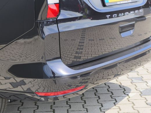 Ford Tourneo Connect 1.5 PHEV Titanium 7 Persoons | 100km Elektrisch Rijbereik | 1400kg Trekgewicht | ActivLease financial lease