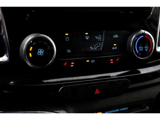 Ford Transit Custom 2.0 TDCI 130pk L2H1 Limited D.C. Airco/Navi/LED 09-2022 ActivLease financial lease