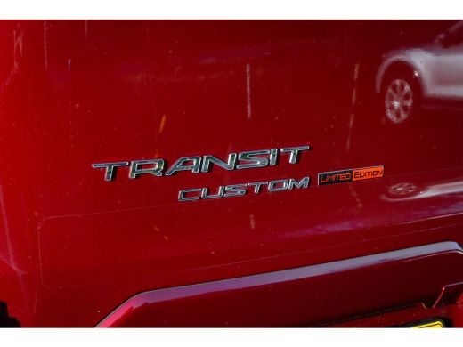 Ford Transit Custom 340 2.0 TDCI L2H1 Limited 170pk Automaat | Dealer o.h. | Adaptieve cruise | Bijrijdersbank | Trek... ActivLease financial lease