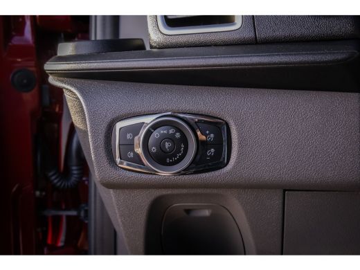 Ford Transit Custom 340 2.0 TDCI L2H1 Limited 170pk Automaat | Dealer o.h. | Adaptieve cruise | Bijrijdersbank | Trek... ActivLease financial lease