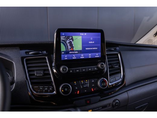 Ford Transit Custom 340 2.0 TDCI L2H1 Limited 170pk Automaat | Dealer o.h. | Adaptieve cruise | Bijrijdersbank | Trek... ActivLease financial lease