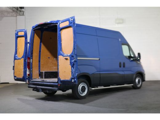 Iveco Daily 35S14 L2 H2 Airco Automaat 3.5T Trekhaak ActivLease financial lease