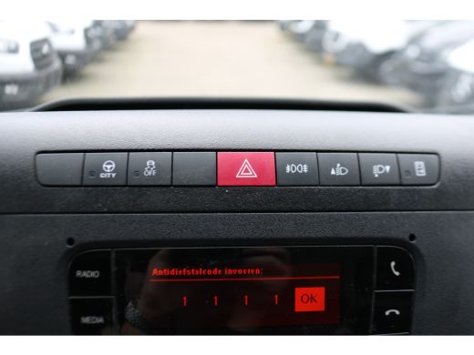 Iveco Daily 35S14 L2 H2 Airco Automaat 3.5T Trekhaak ActivLease financial lease