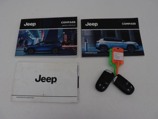 Jeep Compass 4xe 240 Plug-in Hybrid Electric S | Panoramadak | Leder | Stoelverwarming | Carplay | Camera | Na... ActivLease financial lease