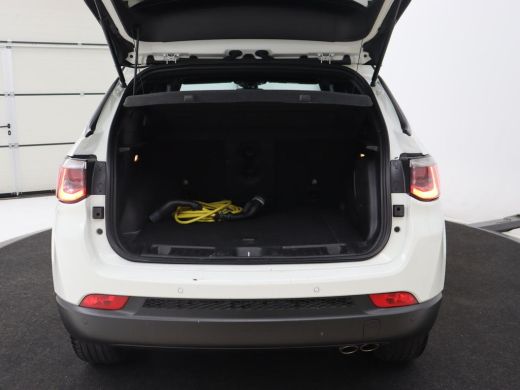 Jeep Compass 4xe 240 Plug-in Hybrid Electric S | Panoramadak | Leder | Stoelverwarming | Carplay | Camera | Na... ActivLease financial lease