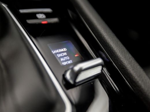 Jeep Compass 4xe 240 Plug-in Hybrid Electric Upland 240Pk Automaat (VIRTUAL COCKPIT, APPLE CARPLAY, GROOT NAVI... ActivLease financial lease