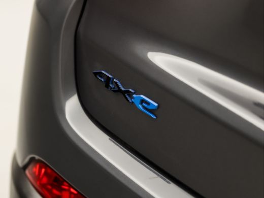 Jeep Compass 4xe 240 Plug-in Hybrid Electric Upland 240Pk Automaat (VIRTUAL COCKPIT, APPLE CARPLAY, GROOT NAVI... ActivLease financial lease