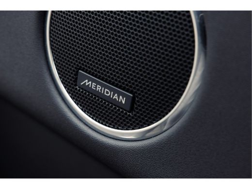 Land Rover Discovery Sport P300e PHEV Dynamic SE | Drive Assist Pack | Panoramadak | Verw voortoelen | Meridian | Leder ActivLease financial lease