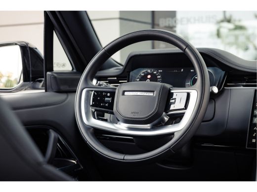 Land Rover Range Rover 3.0 P460e HSE PHEV | 23 Inch Gloss Black | Shadow Pack | El.trekhaak | Pano | Head-up | Softclos ActivLease financial lease