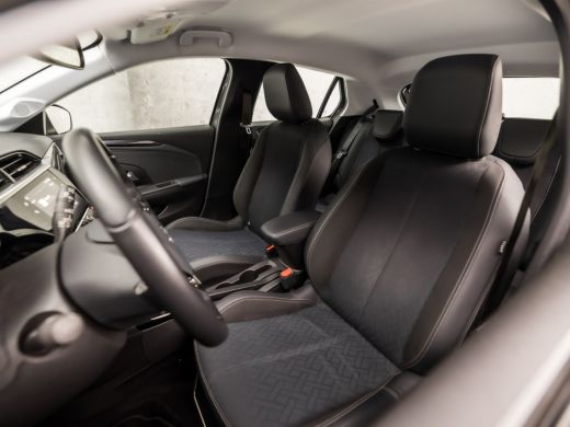 Opel Corsa 1.2 Elegance (APPLE CARPLAY, GROOT NAVI, LEDER, LM VELGEN, SPORTSTOELEN, LED KOPLAMPEN, CRUISE, L... ActivLease financial lease