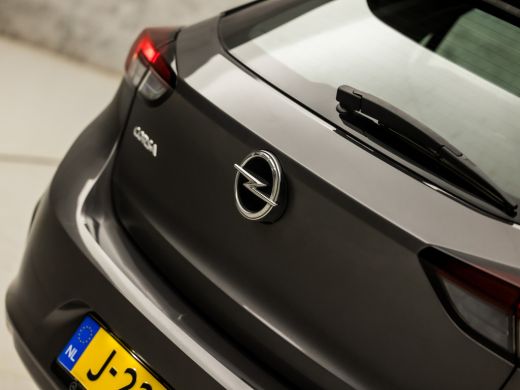 Opel Corsa 1.2 Elegance (APPLE CARPLAY, GROOT NAVI, LEDER, LM VELGEN, SPORTSTOELEN, LED KOPLAMPEN, CRUISE, L... ActivLease financial lease