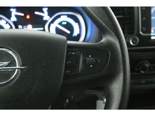 Opel Vivaro-e L2H1 Edition 75 kWh | SOH 91% | Snelladen | Airco | Camera | Cruise | Carplay | 3-Zits | Navi ActivLease financial lease