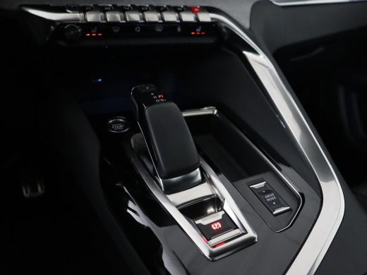 Peugeot 3008 1.6 HYbrid 225 GT | Panoramadak | Trekhaak | Adaptive cruise | 360 Camera | Stoelverwarming | Car... ActivLease financial lease