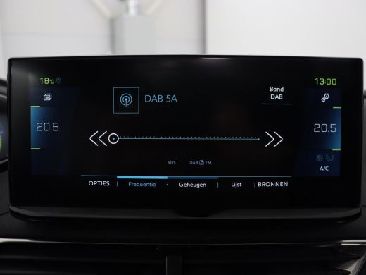 Peugeot 3008 1.6 HYbrid 225 GT | Panoramadak | Trekhaak | Adaptive cruise | 360 Camera | Stoelverwarming | Car... ActivLease financial lease