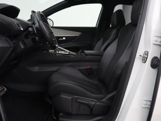 Peugeot 3008 1.6 HYbrid 225 GT | Panoramadak | Trekhaak | Adaptive cruise | 360 Camera | Stoelverwarming | Car... ActivLease financial lease