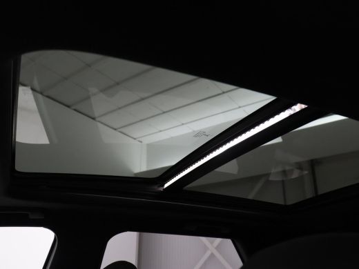 Peugeot 3008 1.6 HYbrid 225 GT | Panoramadak | Trekhaak | Adaptive cruise | 360 Camera | Stoelverwarming | Car... ActivLease financial lease