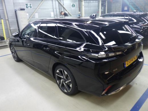 Peugeot 308 SW 1.2 PureTech Allure 130pk | Afn. Trekhaak | Adaptive Cruise | Navigatie | Drive Assist | Clima... ActivLease financial lease