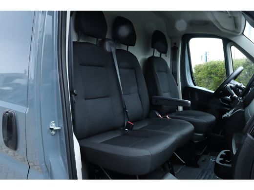 Peugeot Boxer 2.2 BlueHDi 180 S&S L3H2 3.5t Zwaar HD | Achteruitrijcamera | Airco | Bluetooth telefoonvoorberei... ActivLease financial lease