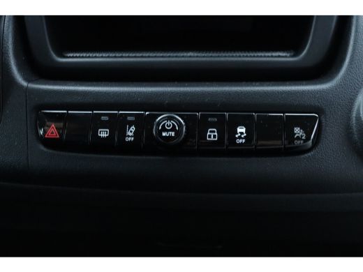 Peugeot Boxer 2.2 BlueHDi 180 S&S L3H2 3.5t Zwaar HD | Achteruitrijcamera | Airco | Bluetooth telefoonvoorberei... ActivLease financial lease