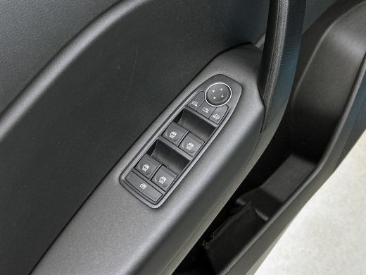 Renault Captur 1.0 TCe 100PK Bi-Fuel LPG Zen / Trekhaak / Airco / Navigatie / Pdc.+Camera / Radio multimedia / A... ActivLease financial lease