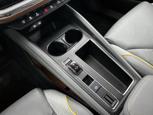 Skoda Enyaq iV 80 150KW / 82KWh Lounge / Navigatie /  Pdc+Camera / 1/2 Leder / Carlpay-Android / Airco-ecc./ Xen... ActivLease financial lease