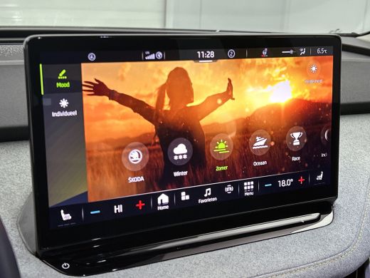 Skoda Enyaq iV 80 150KW / 82KWh Lounge / Navigatie /  Pdc+Camera / 1/2 Leder / Carlpay-Android / Airco-ecc./ Xen... ActivLease financial lease