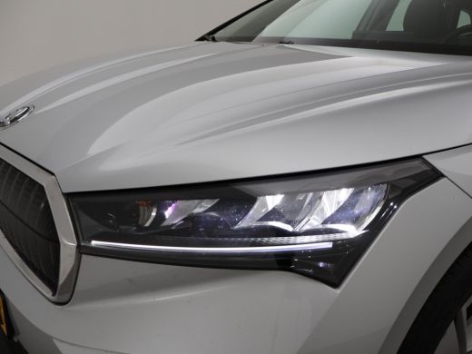 Skoda Enyaq iV 80 + CAMERA | ADAPTIVE CRUISE | SFEERVERLICHTING | CARPLAY | STUURVERW. ActivLease financial lease